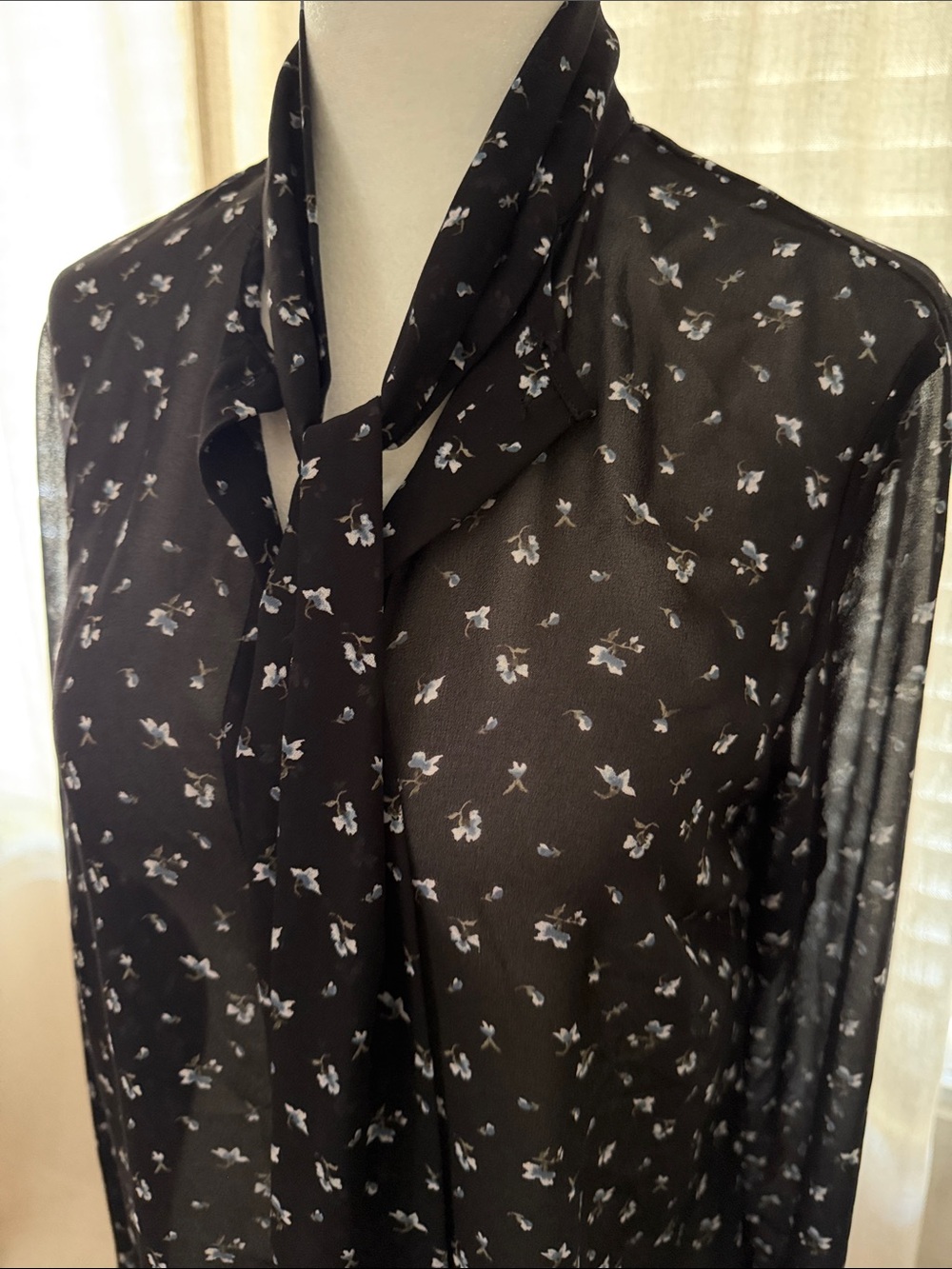 MICHAEL KORS Black Floral Blouse -S - Picture 2 of 6